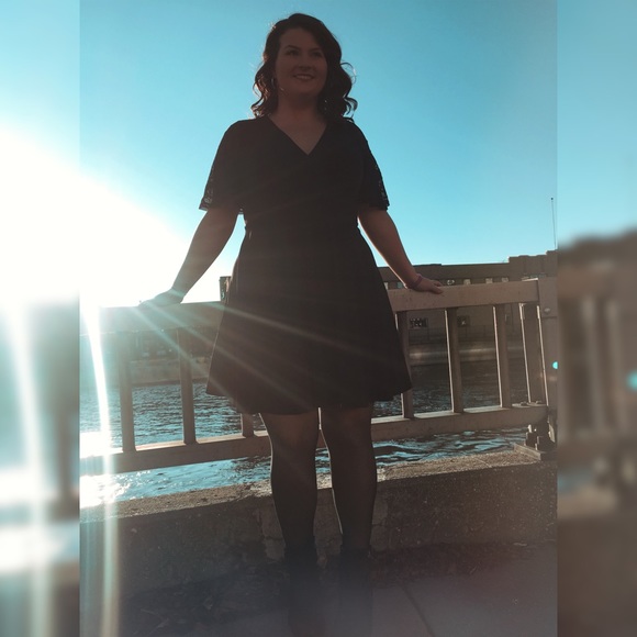 Meet your Posher, Jessica - Picture 4 of 4